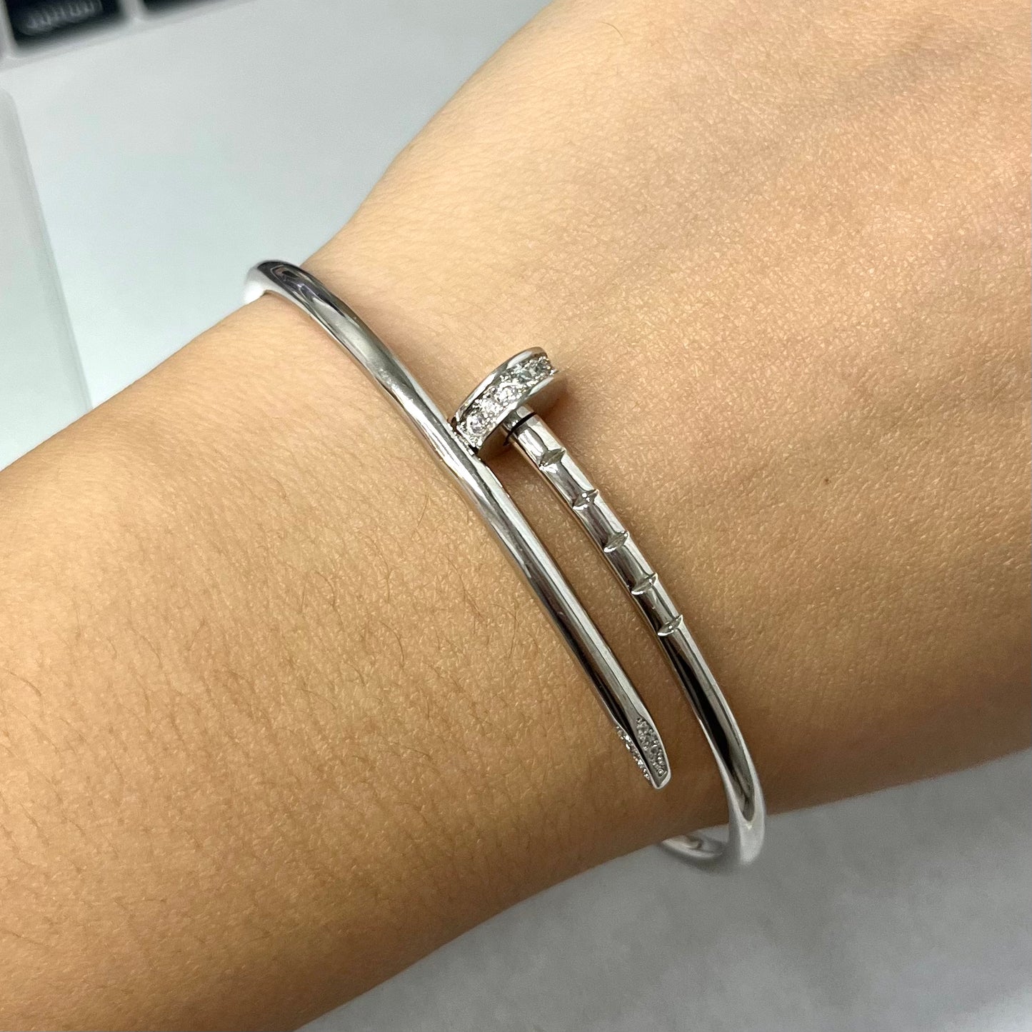 Eliph Zircon Nail Bracelet (thin)