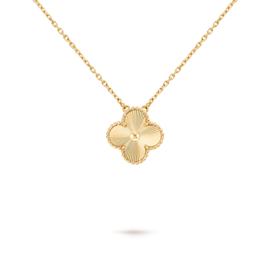 RayRay Clover Necklace - Guilloché